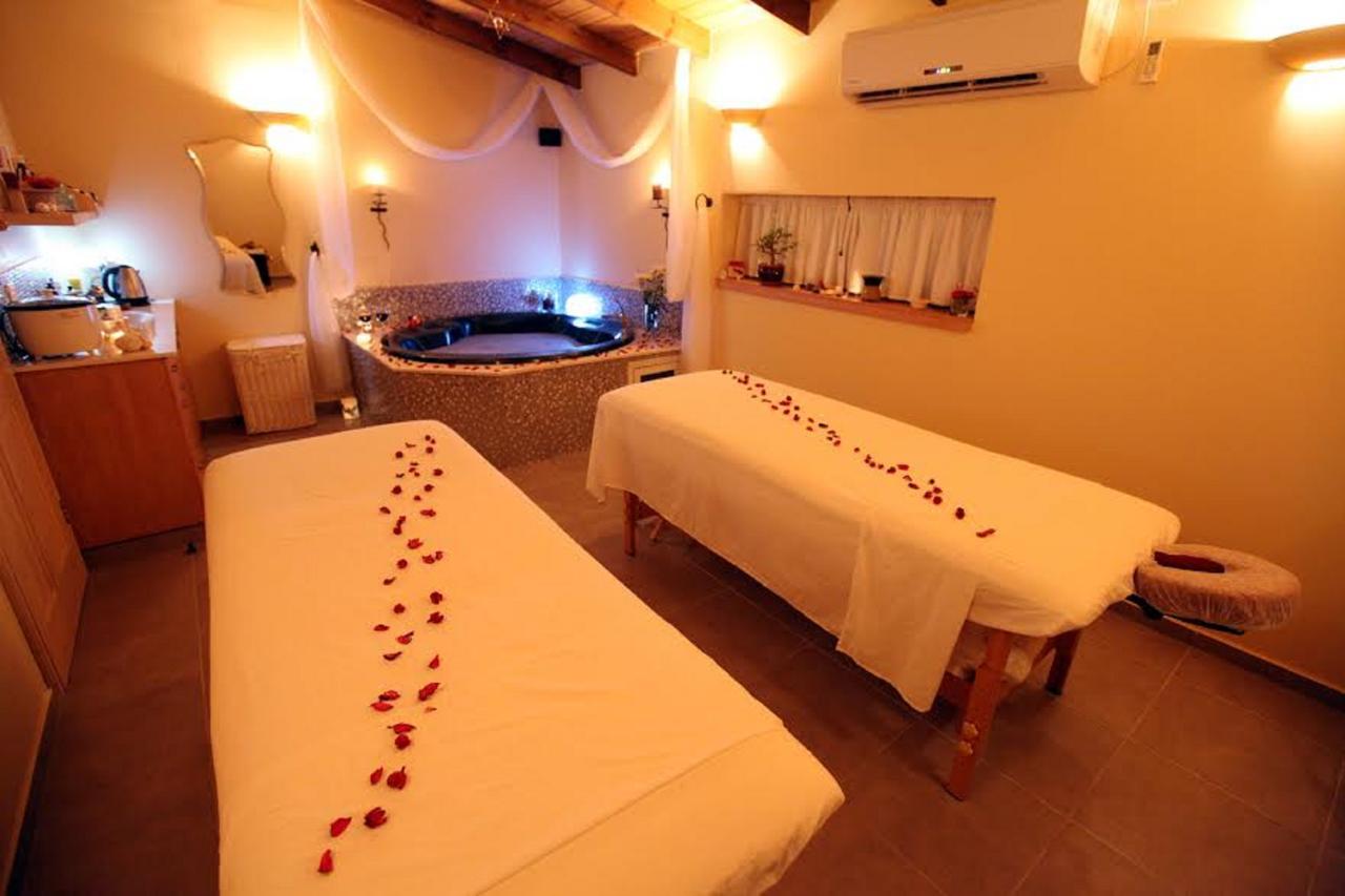 Talia Cabin Guest & Spa Rosh Pinna Exterior photo